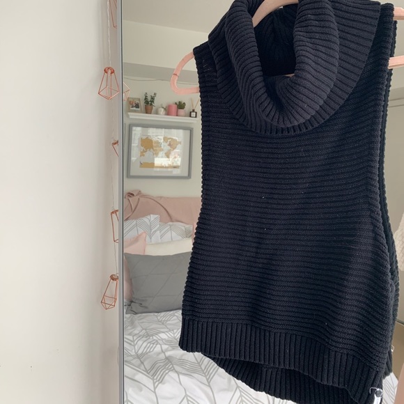 Tank top turtle - Picture 2 of 4